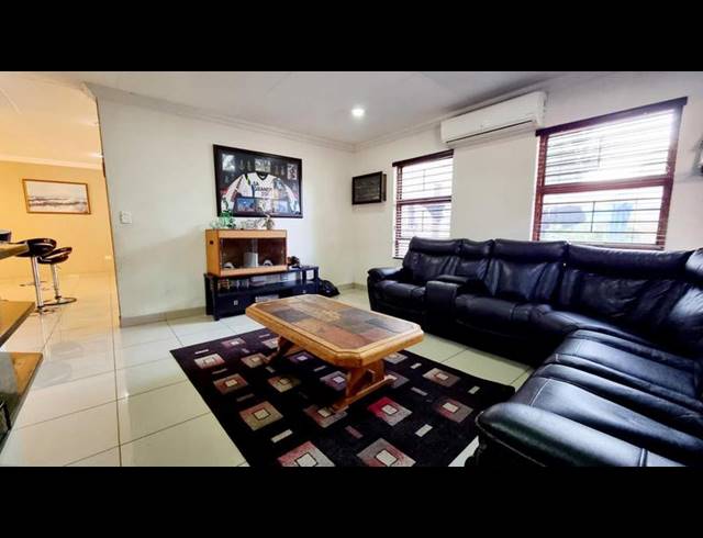 3 BEDROOM HOUSE FOR SALE IN NEW REDRUTH